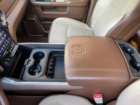 RAM 2500 6.7 I6 24V SLT CABINE DUPLA TURBO DIESEL LARAMIE 4X4 AUTOMTICO, Foto 7