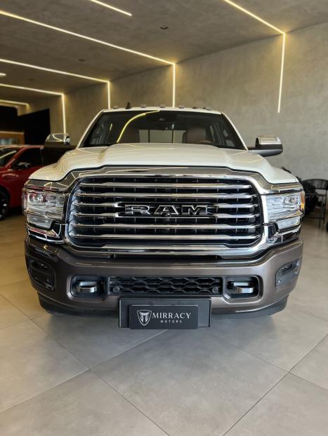 RAM 3500 6.7 I6 LIMITED LONG HORN CABINE DUPLA 4X4 TURBO DIESEL AUTOMTICO, Foto 2