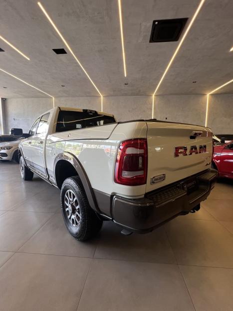 RAM 3500 6.7 I6 LIMITED LONG HORN CABINE DUPLA 4X4 TURBO DIESEL AUTOMTICO, Foto 7