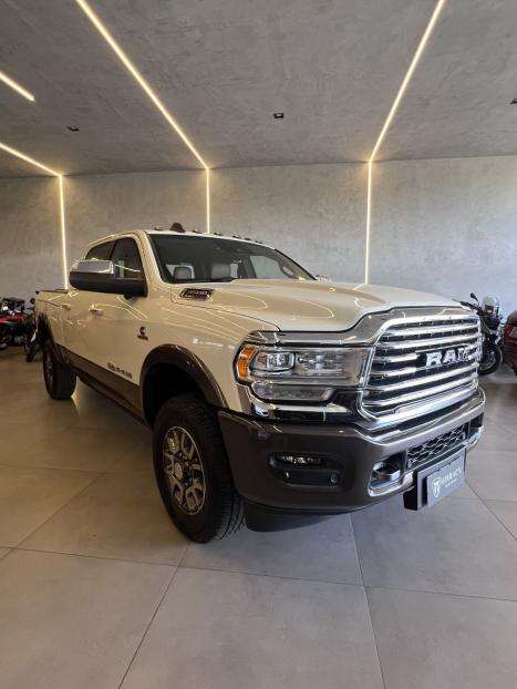 RAM 3500 6.7 I6 LIMITED LONG HORN CABINE DUPLA 4X4 TURBO DIESEL AUTOMTICO, Foto 7