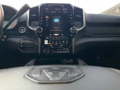 RAM 3500 6.7 I6 LIMITED LARAMIE CABINE DUPLA TURBO DIESEL AUTOMTICO, Foto 18