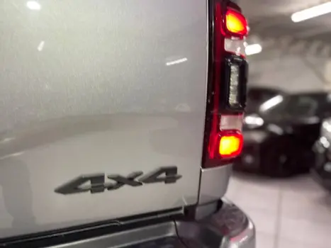 RAM 3500 6.7 I6 LIMITED LARAMIE CABINE DUPLA TURBO DIESEL AUTOMTICO, Foto 20