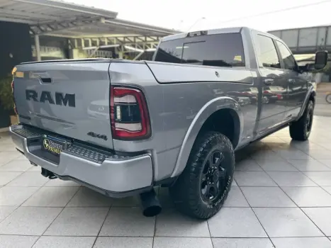 RAM 3500 6.7 I6 LIMITED LARAMIE CABINE DUPLA TURBO DIESEL AUTOMTICO, Foto 21
