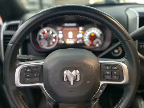 RAM 3500 6.7 I6 LIMITED LARAMIE CABINE DUPLA TURBO DIESEL AUTOMTICO, Foto 30