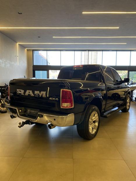 RAM Classic 5.7 V8 32V 4P HEMI LARAMIE AUTOMTICO, Foto 5