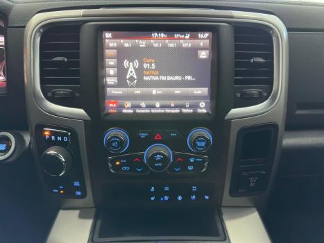 RAM Classic 5.7 V8 32V 4P HEMI LARAMIE NIGHT EDITION AUTOMTICO, Foto 12