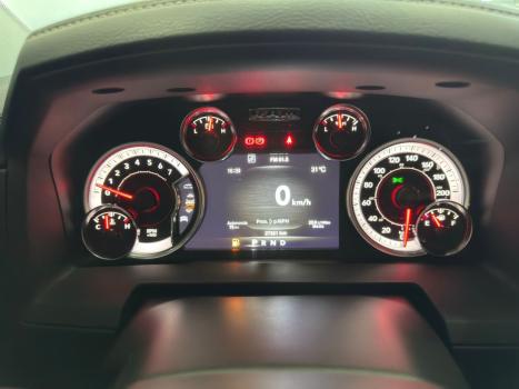 RAM Classic 5.7 V8 32V 4P HEMI LARAMIE NIGHT EDITION AUTOMTICO, Foto 10