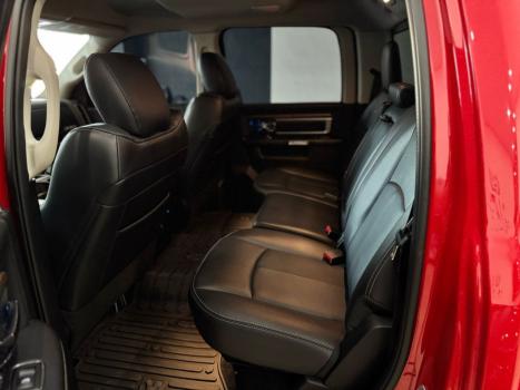 RAM Classic 5.7 V8 32V 4P HEMI LARAMIE NIGHT EDITION AUTOMTICO, Foto 12