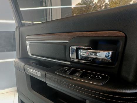 RAM Classic 5.7 V8 32V 4P HEMI LARAMIE AUTOMTICO, Foto 11
