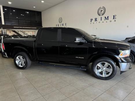 RAM Classic 5.7 V8 32V 4P HEMI LARAMIE AUTOMTICO, Foto 3