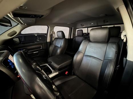 RAM Classic 5.7 V8 32V 4P HEMI LARAMIE AUTOMTICO, Foto 7