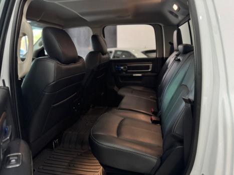 RAM Classic 5.7 V8 32V 4P HEMI LARAMIE AUTOMTICO, Foto 13