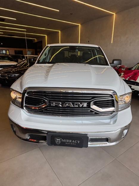 RAM Classic 5.7 V8 32V 4P HEMI LARAMIE AUTOMTICO, Foto 6