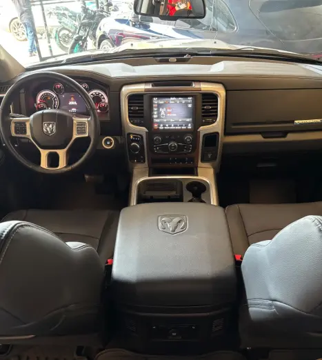 RAM Classic 5.7 V8 32V 4P HEMI LARAMIE AUTOMTICO, Foto 7