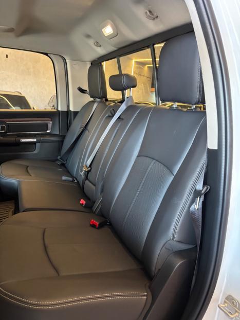 RAM Classic 5.7 V8 32V 4P HEMI LARAMIE AUTOMTICO, Foto 10
