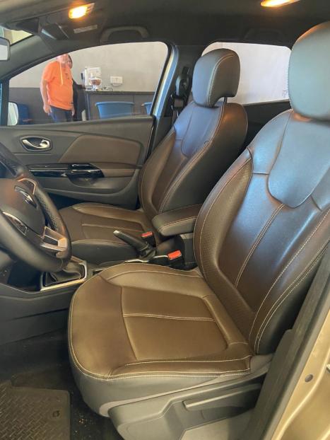 RENAULT Captur 1.3 16V 4P FLEX TCE ICONIC TURBO X-TRONIC AUTOMTICO CVT, Foto 8