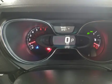 RENAULT Captur 1.3 16V 4P FLEX TCE INTENSE TURBO X-TRONIC AUTOMTICO CVT, Foto 10