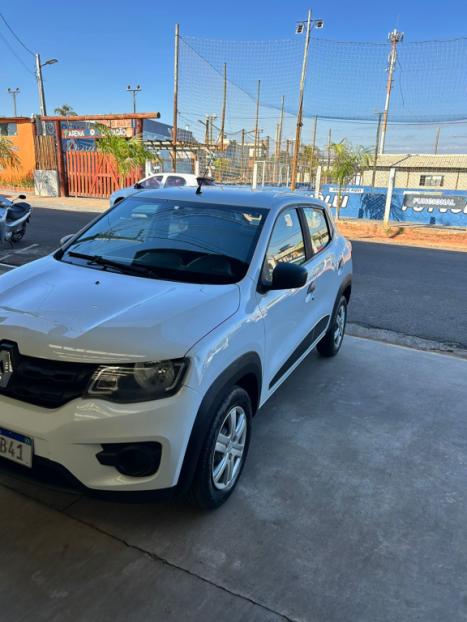 RENAULT Kwid 1.0 12V 4P SCE FLEX ZEN, Foto 2