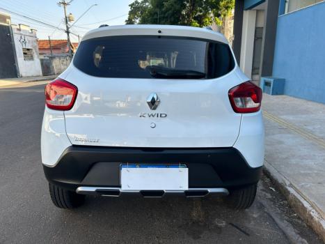 RENAULT Kwid 1.0 12V 4P SCE FLEX OUTSIDER, Foto 2