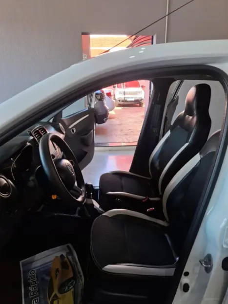 RENAULT Kwid 1.0 12V 4P SCE FLEX INTENSE, Foto 7