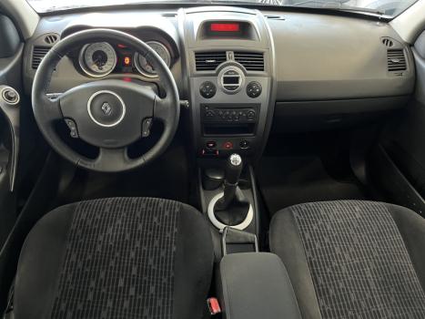 RENAULT Megane Grand Tour 1.6 16V 4P FLEX DYNAMIQUE, Foto 6