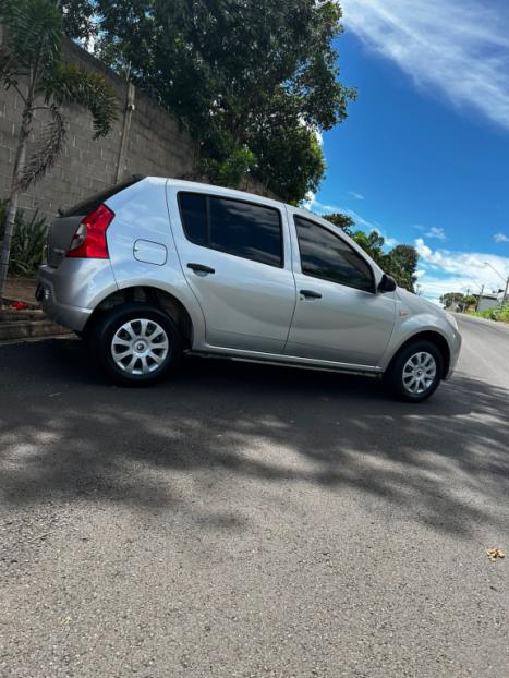 RENAULT Sandero 1.0 16V 4P FLEX AUTHENTIQUE, Foto 4