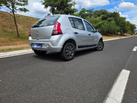 RENAULT Sandero 1.0 16V 4P FLEX EXPRESSION, Foto 3