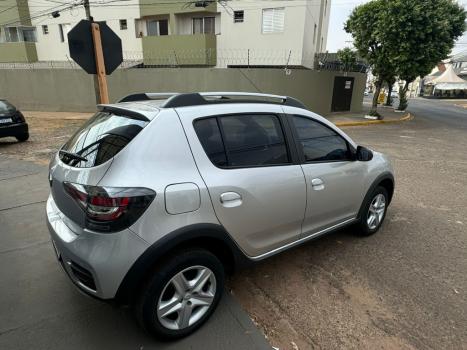 RENAULT Sandero 1.6 16V 4P FLEX SCE STEPWAY ZEN, Foto 3