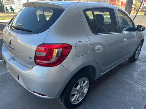 RENAULT Sandero 1.6 4P FLEX DYNAMIQUE, Foto 4