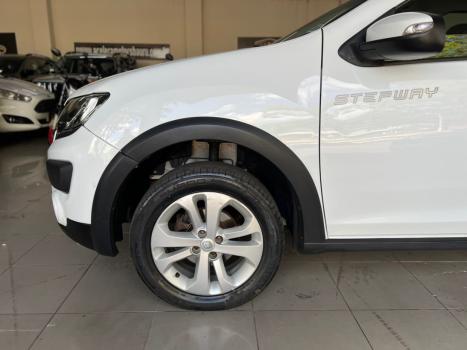RENAULT Sandero 1.6 16V 4P FLEX STEPWAY AUTOMTICO, Foto 9