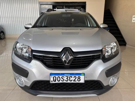 RENAULT Sandero 1.6 16V 4P FLEX SCE STEPWAY DINAMIQUE, Foto 2