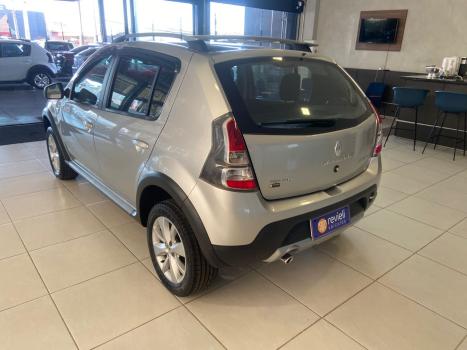 RENAULT Sandero 1.6 16V 4P FLEX STEPWAY, Foto 4