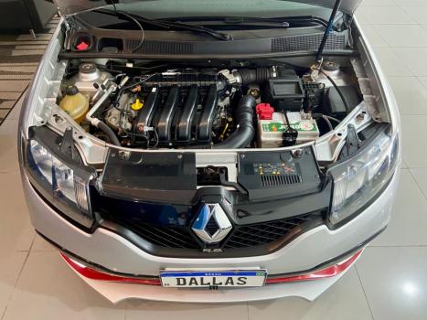 RENAULT Sandero 2.0 16V 4P RS RACING SPIRIT FLEX, Foto 11