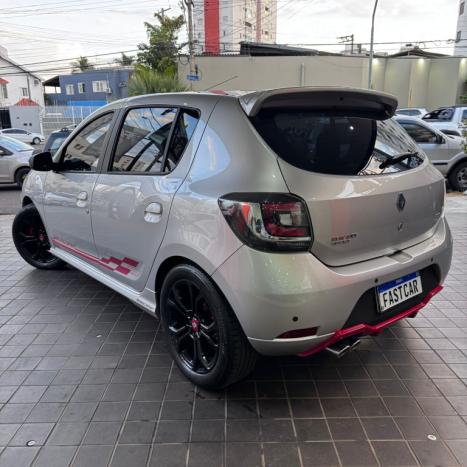 RENAULT Sandero 2.0 16V 4P RS RACING SPIRIT FLEX, Foto 6