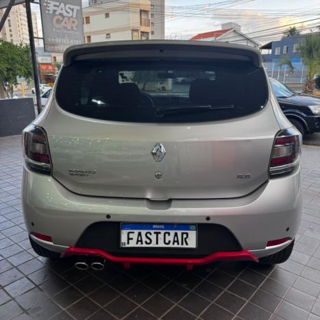 RENAULT Sandero 2.0 16V 4P RS RACING SPIRIT FLEX, Foto 8