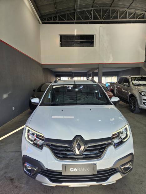 RENAULT Stepway 1.6 16V 4P FLEX ICONIC X-TONIC AUTOMTICO CVT, Foto 2