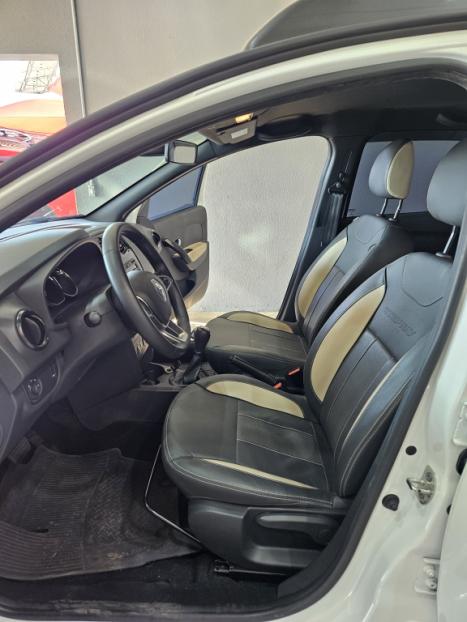 RENAULT Stepway 1.6 16V 4P FLEX ICONIC X-TONIC AUTOMTICO CVT, Foto 9