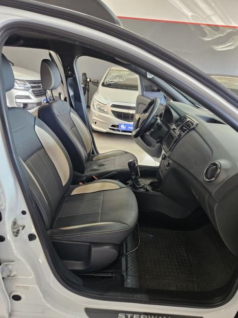 RENAULT Stepway 1.6 16V 4P FLEX ICONIC X-TONIC AUTOMTICO CVT, Foto 10