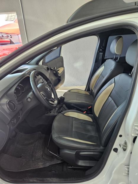 RENAULT Stepway 1.6 16V 4P FLEX ICONIC X-TONIC AUTOMTICO CVT, Foto 15