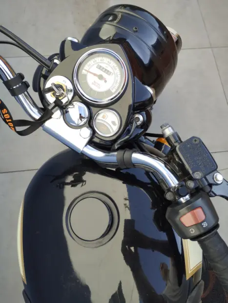 ROYAL ENFIELD Classic 500 , Foto 9