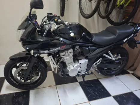SUZUKI Bandit 650 S, Foto 1