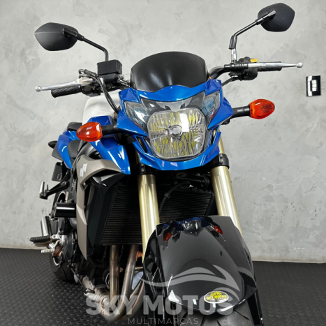 SUZUKI GSR 750 , Foto 5