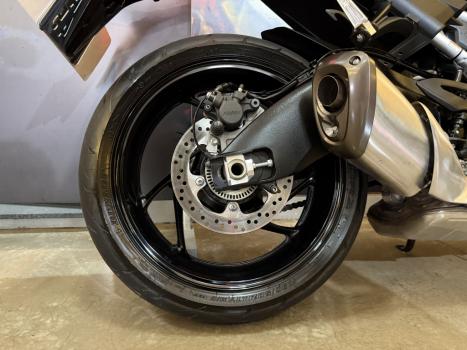 SUZUKI GSX-S 1000 A, Foto 4