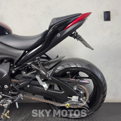 SUZUKI GSX-S 1000 A, Foto 2