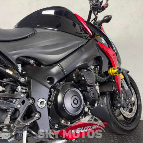 SUZUKI GSX-S 1000 A, Foto 5