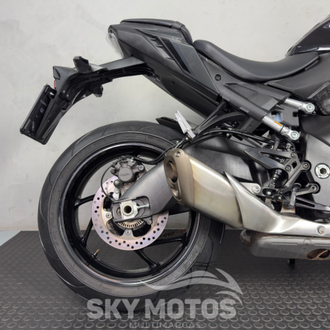 SUZUKI GSX-S 1000 A, Foto 2