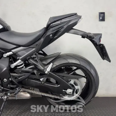 SUZUKI GSX-S 1000 A, Foto 13