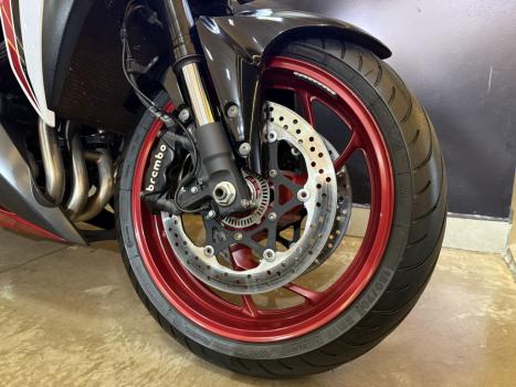 SUZUKI GSX-S 1000 F, Foto 3