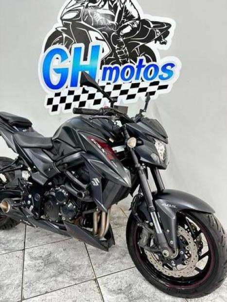 SUZUKI GSX-S 750 ABS, Foto 2