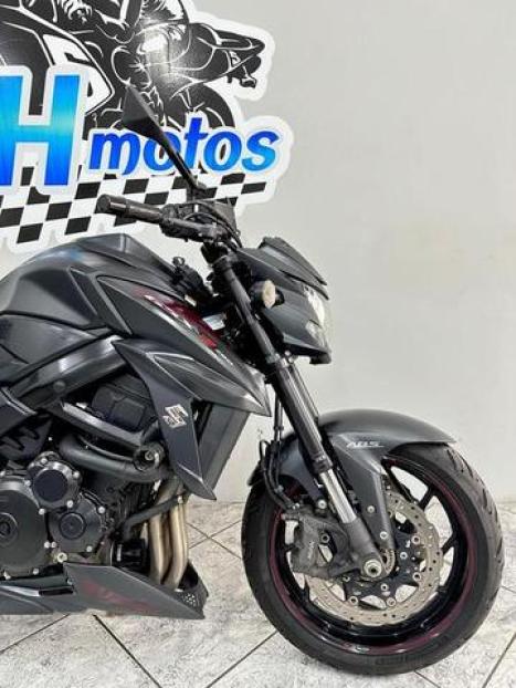 SUZUKI GSX-S 750 ABS, Foto 3